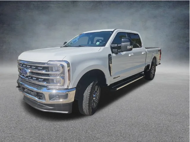 Used 2026 White Ford Lariat image 3
