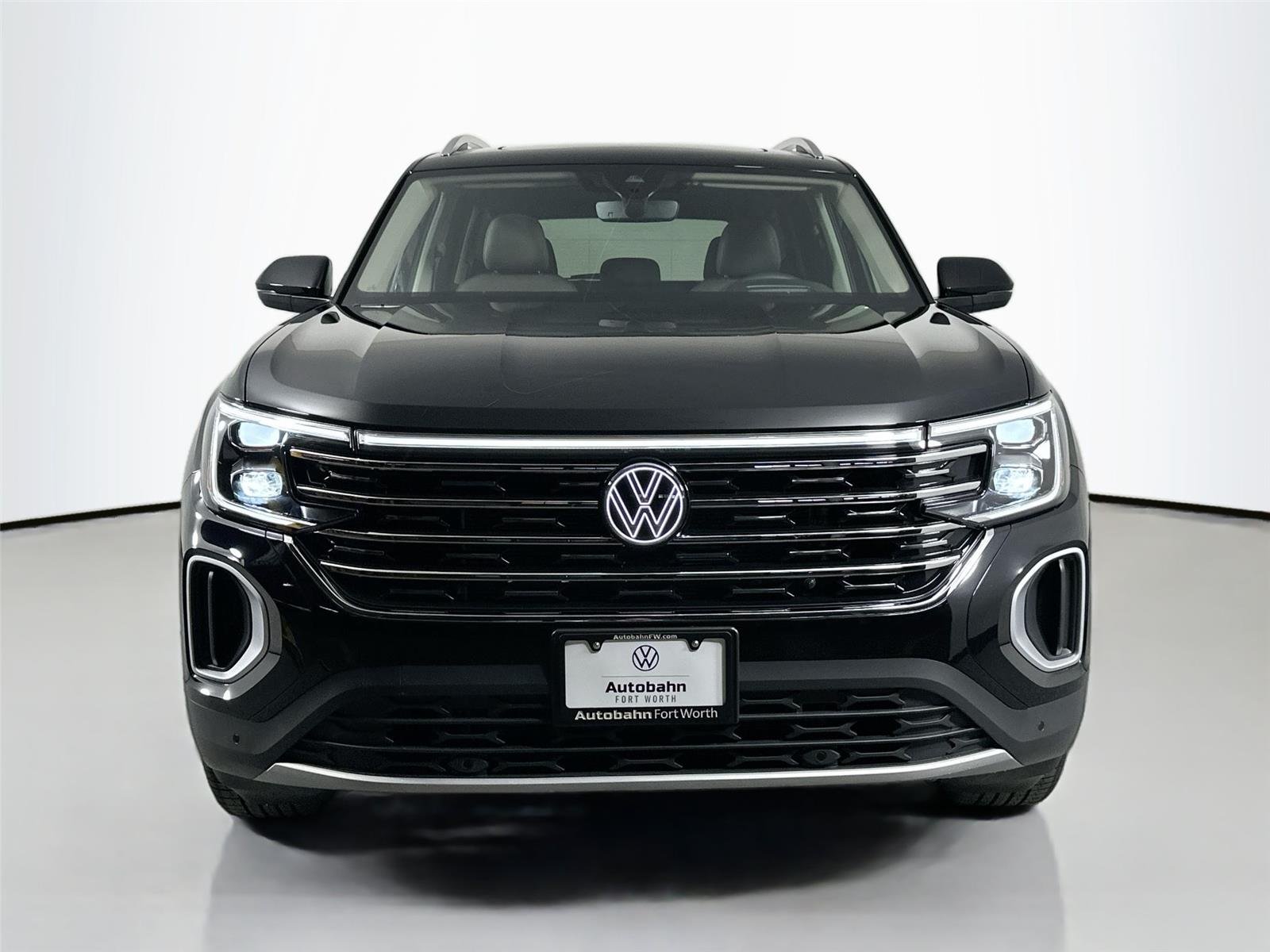 New 2026 Deep Black Pearl Volkswagen 2.0T SEL image 2