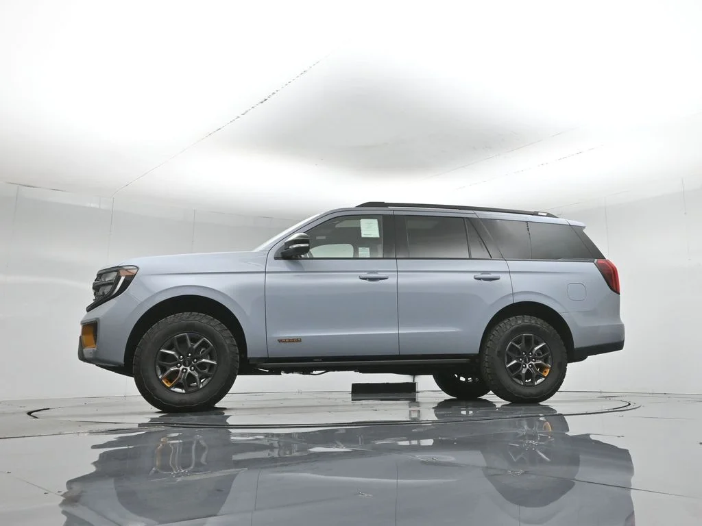 New 2026 Glacier Gray Metallic Tri-Coat Ford Tremor image 55