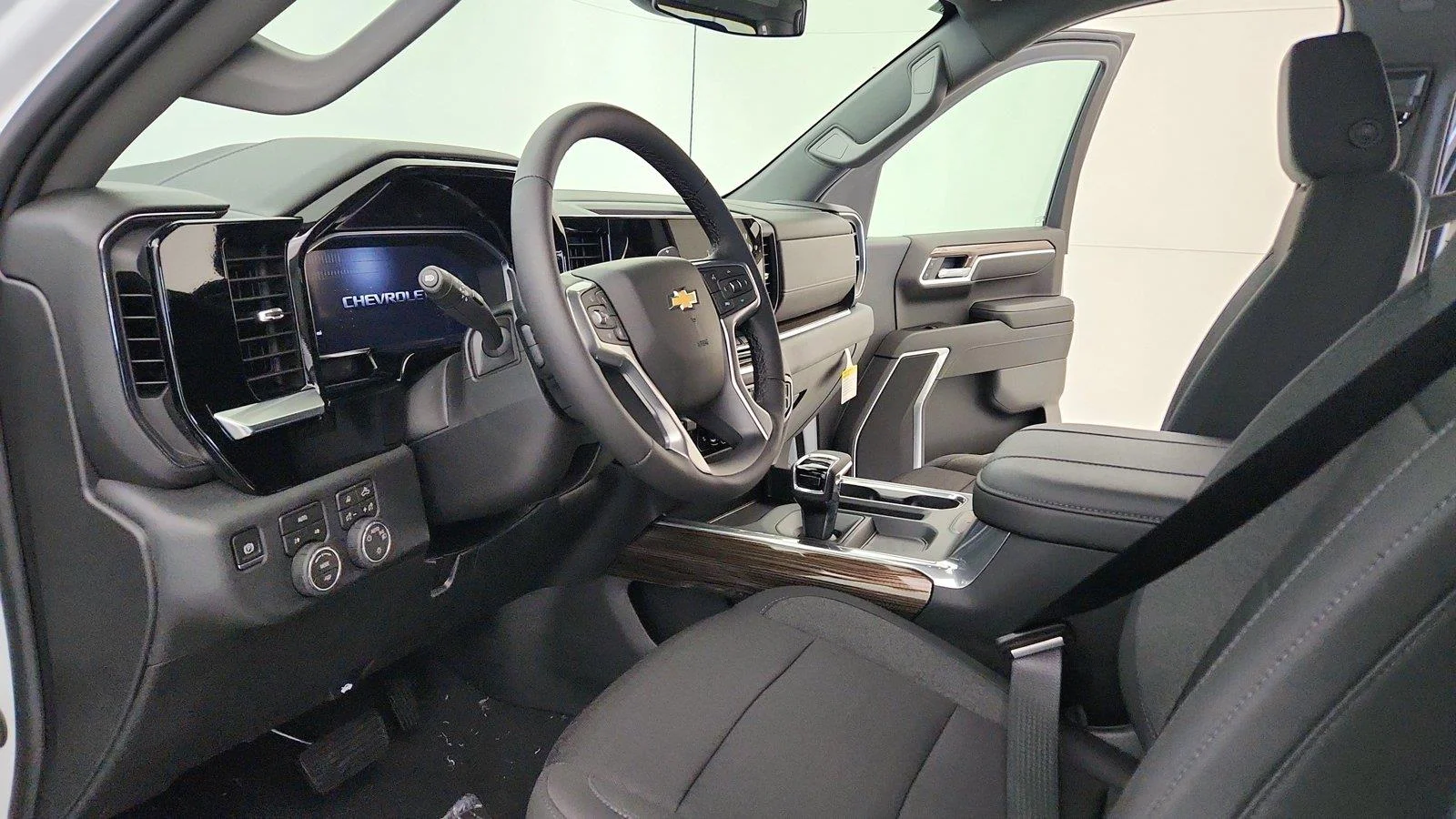 2026 Chevrolet Silverado 1500 LT - Photo 16