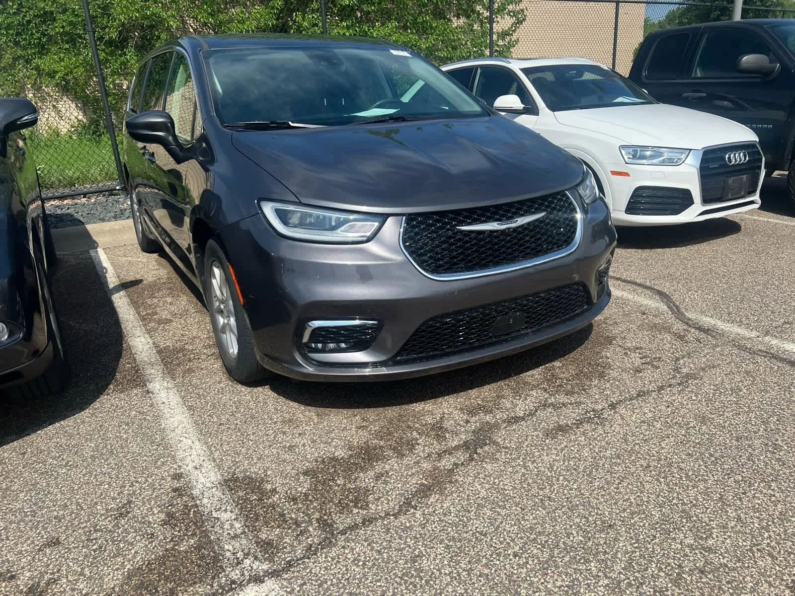 Used 2023 Chrysler Pacifica Touring L with VIN 2C4RC1BG4PR566810 for sale in Brooklyn Center, Minnesota