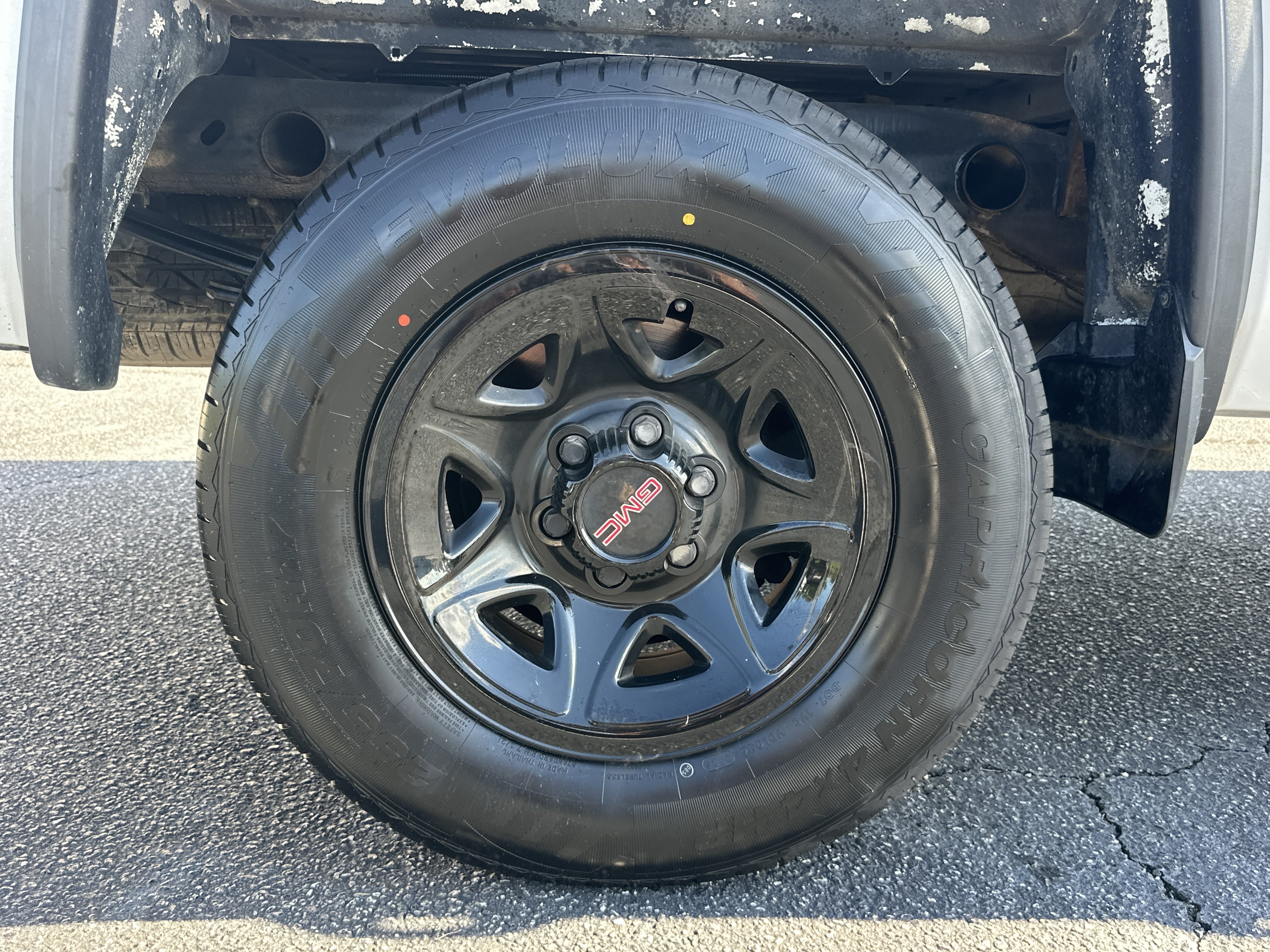 Used 2019 Summit White GMC DBL CAB 2WD image 17