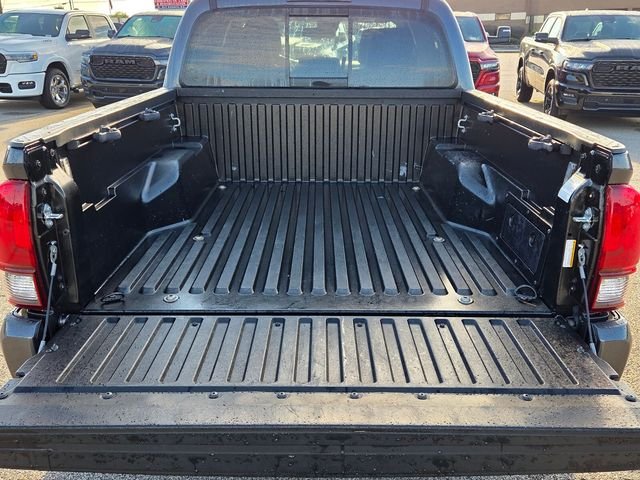 Used 2022 Gray Toyota SR5 image 13