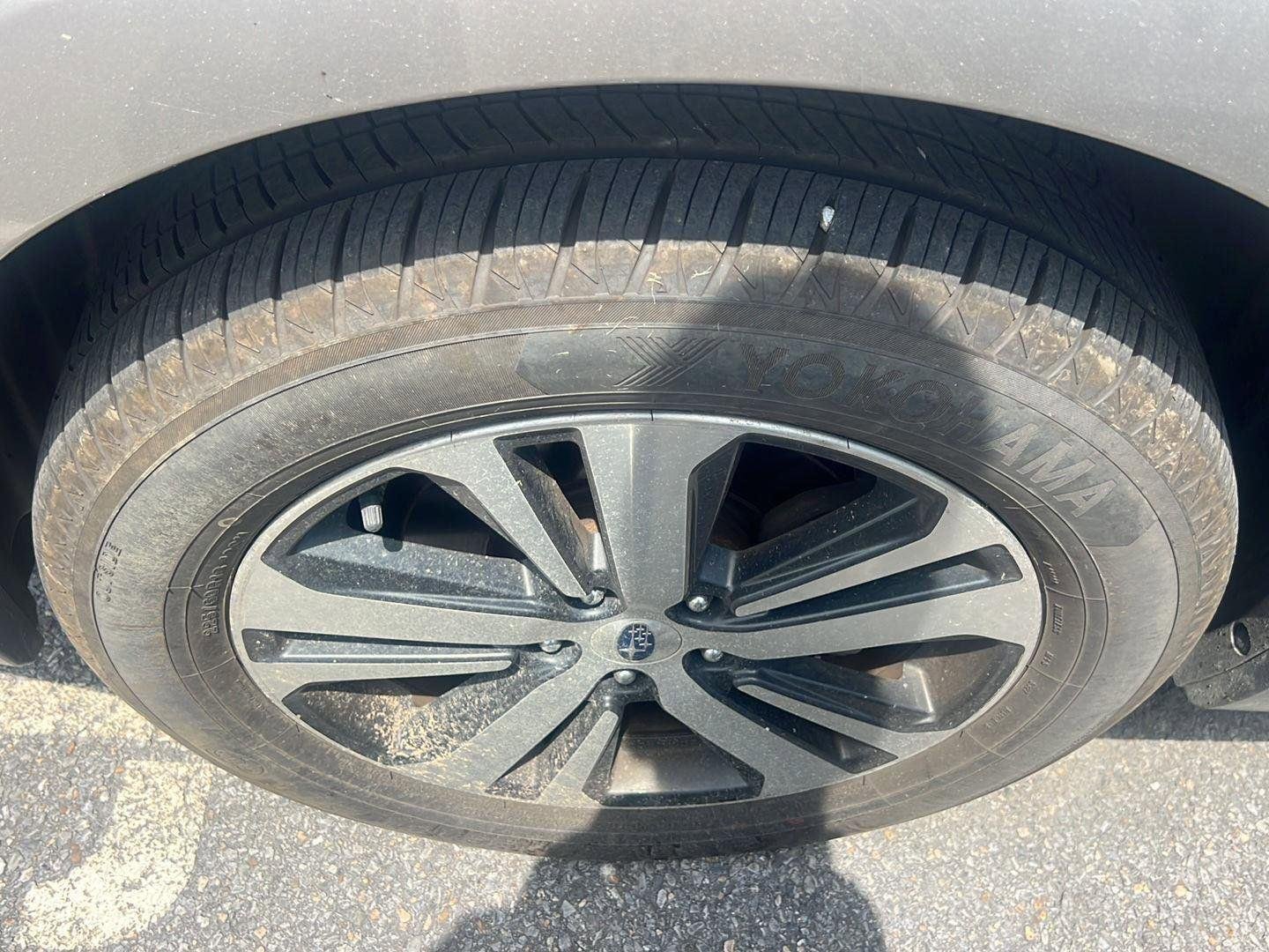 Used 2019 Tungsten Metallic Subaru Limited image 7
