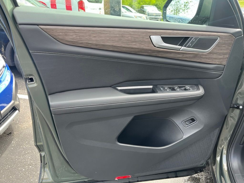 New 2026 Green Volkswagen 2.0T SEL image 9