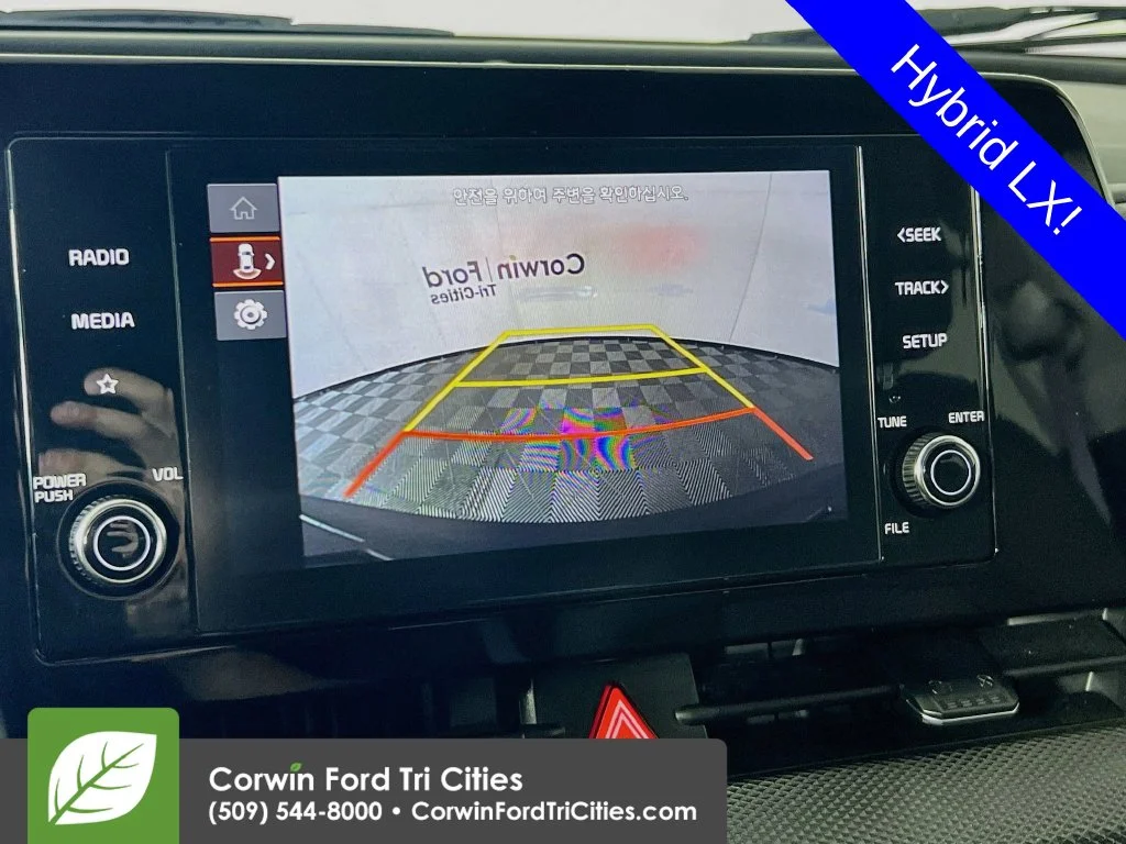 Used 2024 Gravity Gray Kia LX image 19