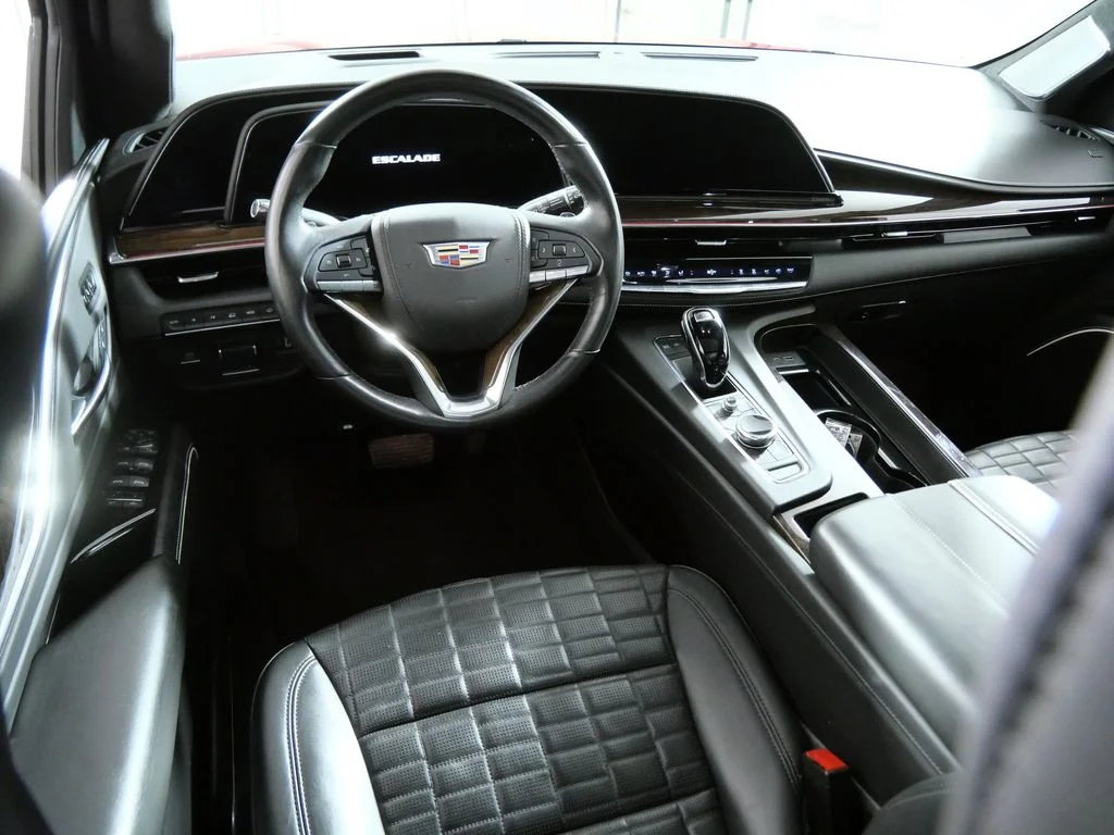 Used 2021 Red Cadillac Sport Platinum image 4