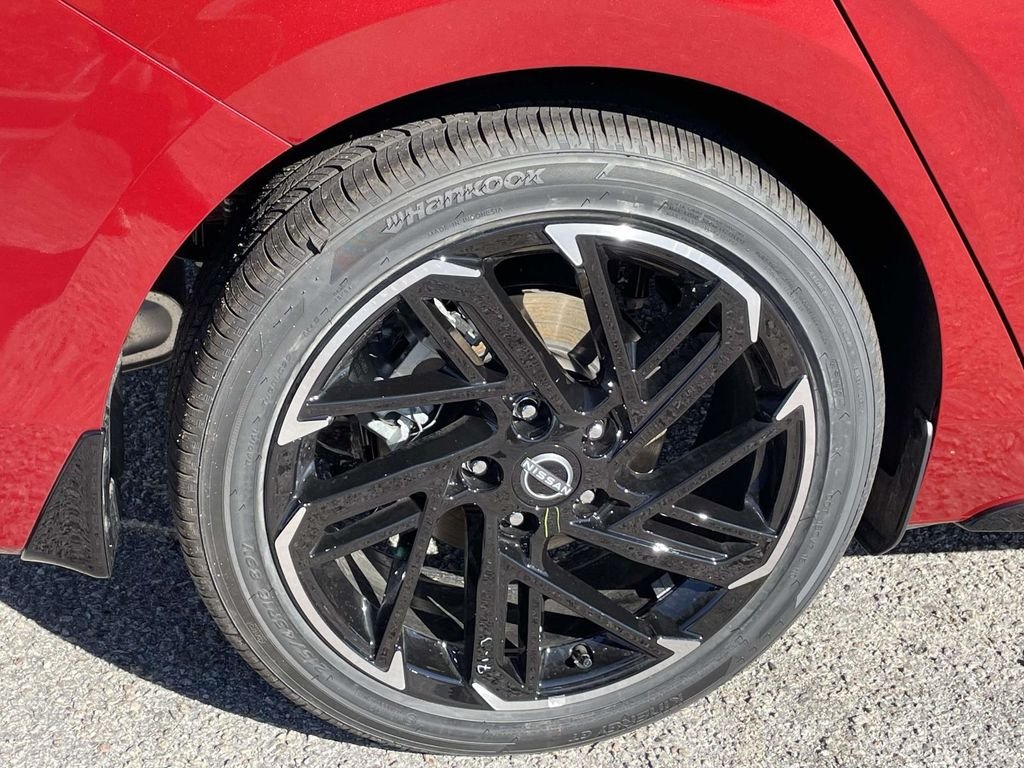 New 2026 Scarlet Ember Tintcoat Nissan SR image 7