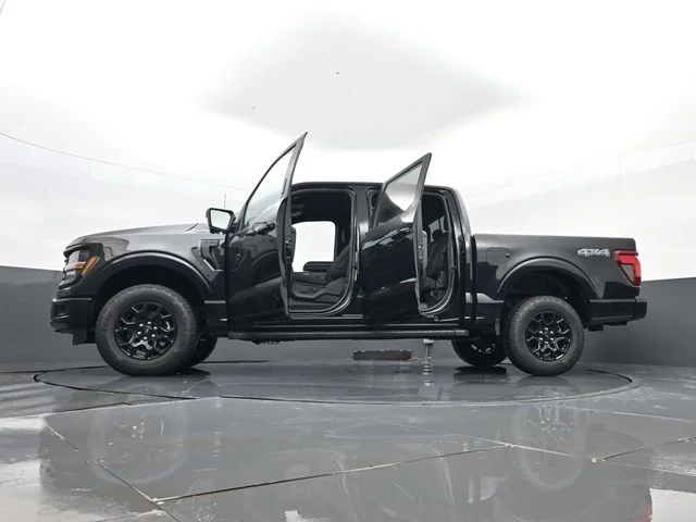 New 2026 Agate Black Metallic Ford XLT image 32