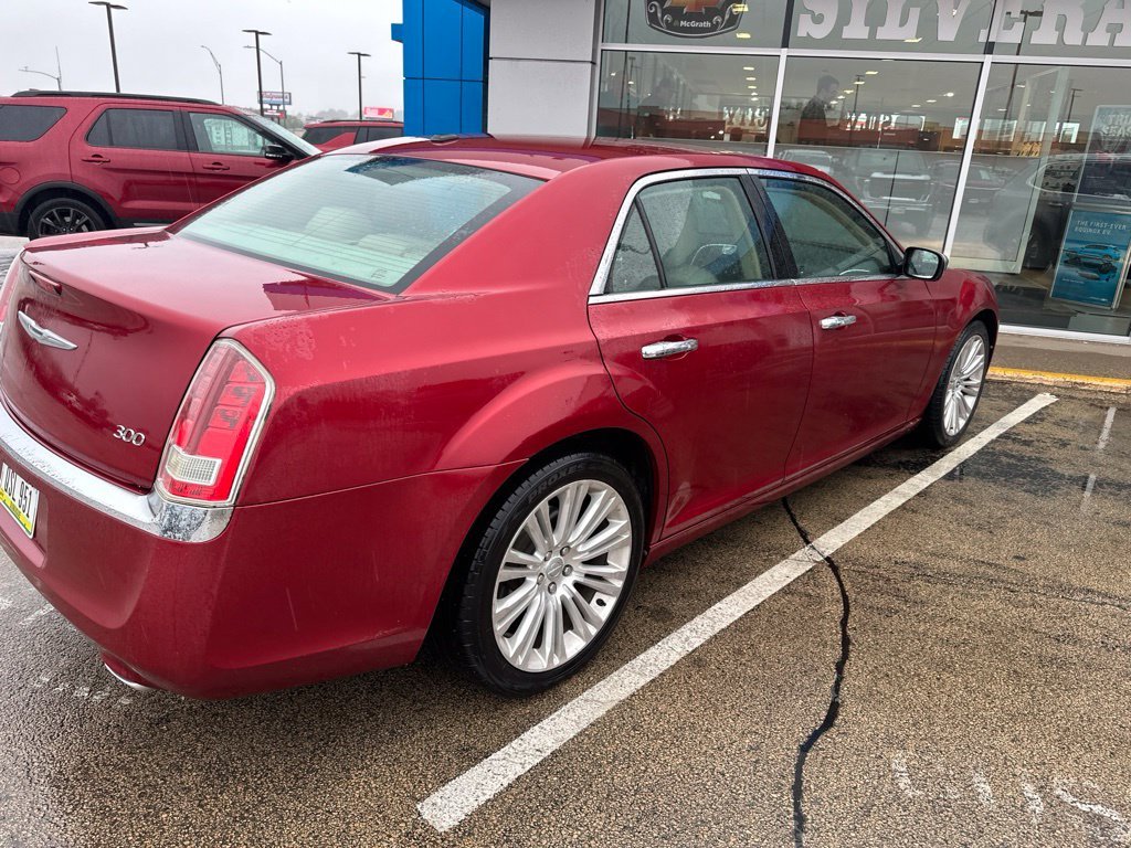 Used 2012 Red Chrysler Limited image 5