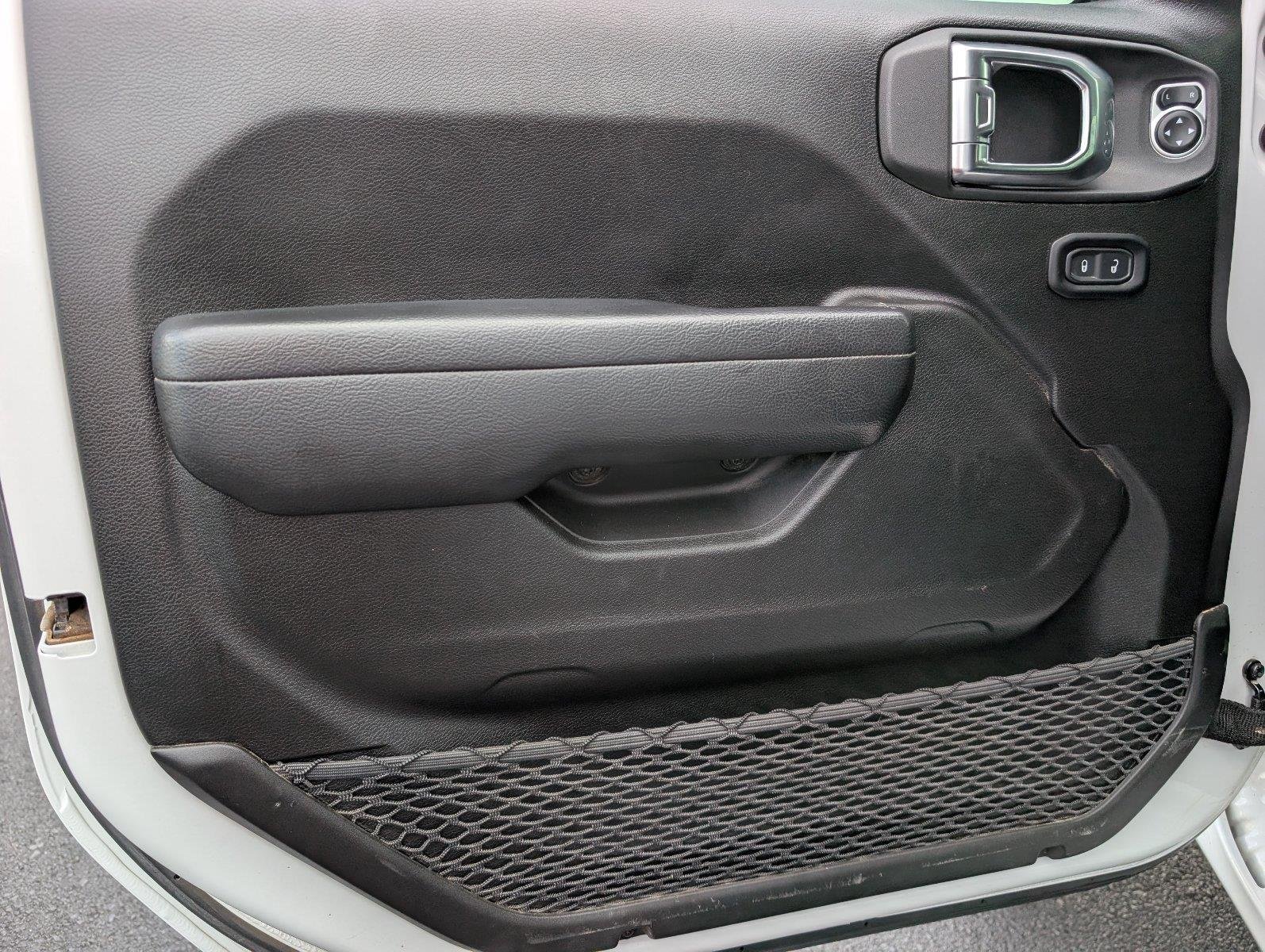Used 2025 Bright White Clearcoat Jeep Sport S image 16