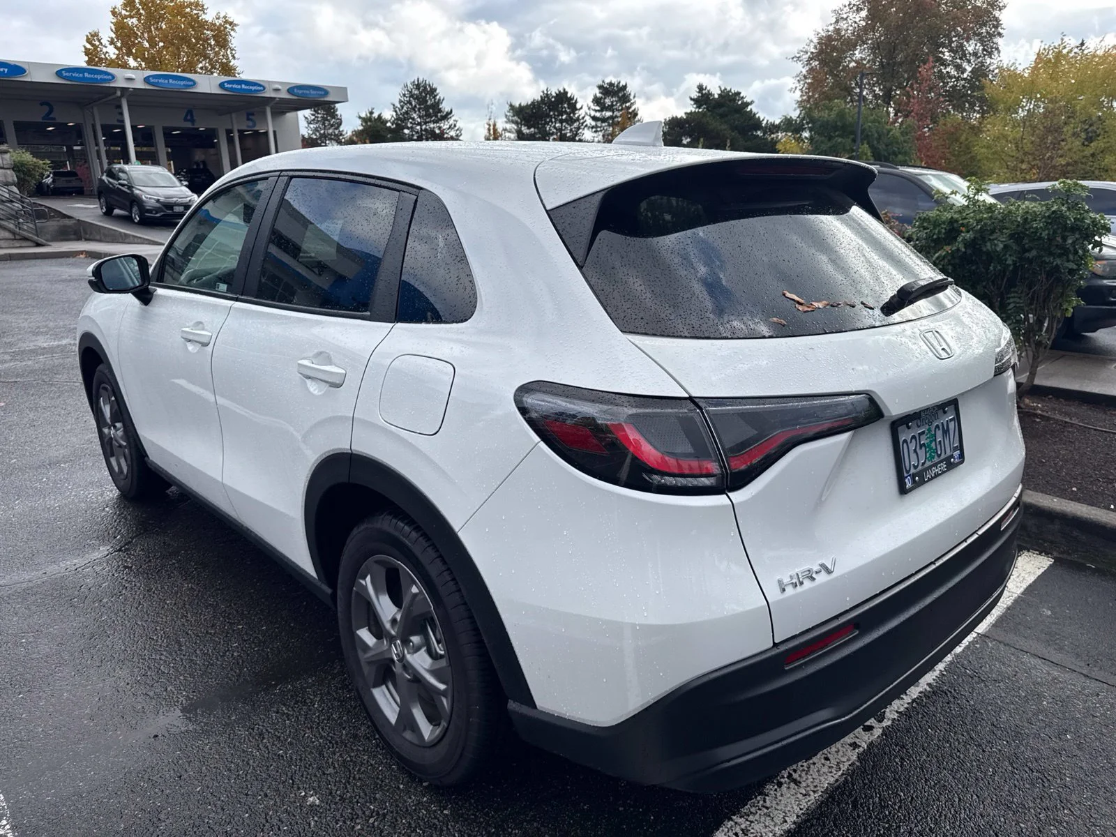 Used 2026 Platinum White Pearl Honda LX image 7