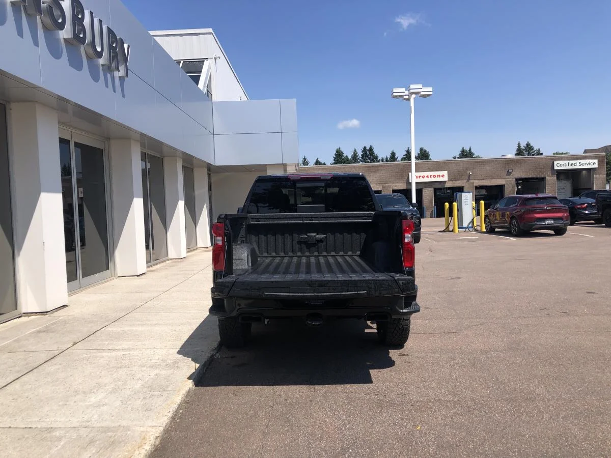 New 2026 Black Chevrolet 4wd Crew Cab 147" Lt image 7