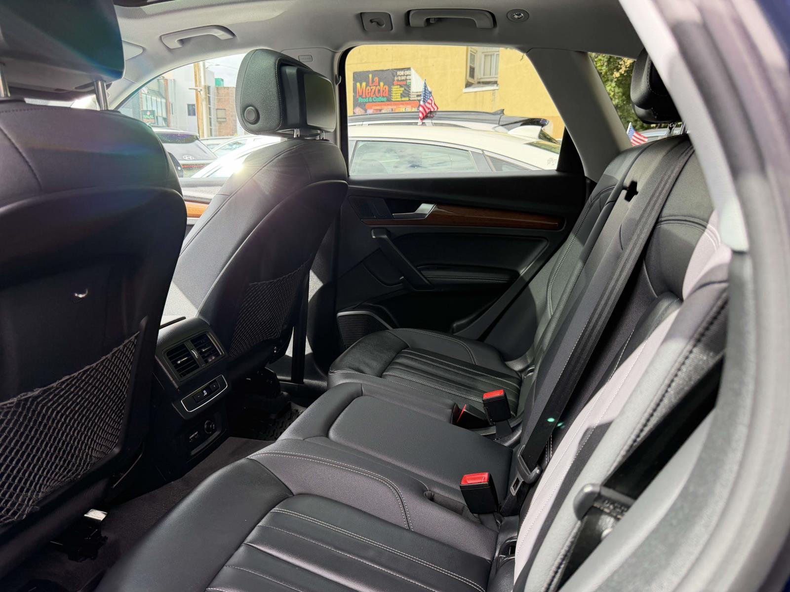 2022 Audi Q5 Premium Plus - Photo 8