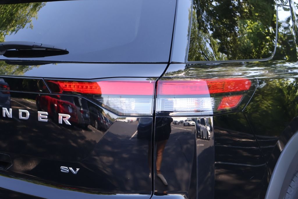 Used 2024 Super Black Nissan SV image 7
