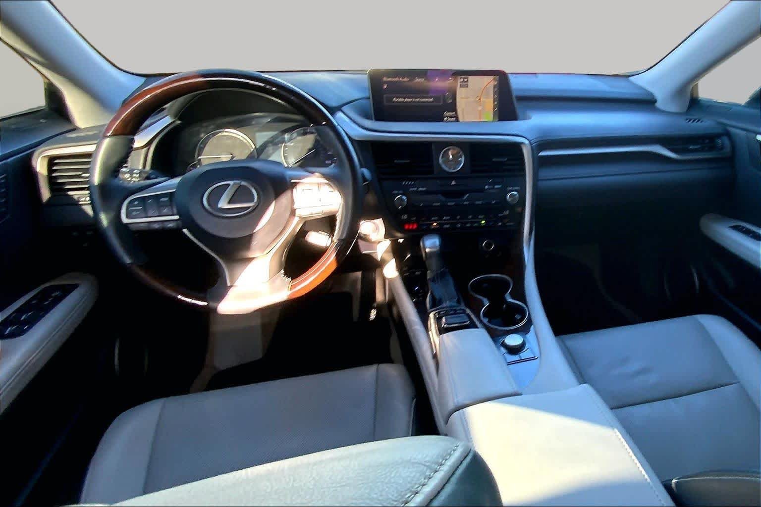 Certified Used 2018 Atomic Silver Lexus  image 16