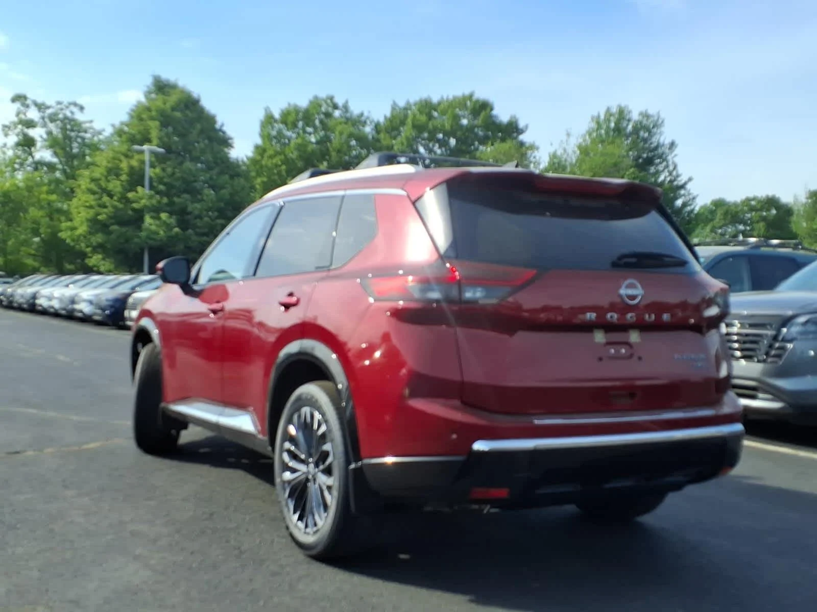 New 2026 Scarlet Ember Tintcoat Nissan Platinum image 4
