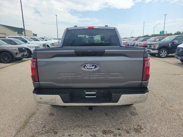 Used 2025 Gray Metallic Ford XLT image 25