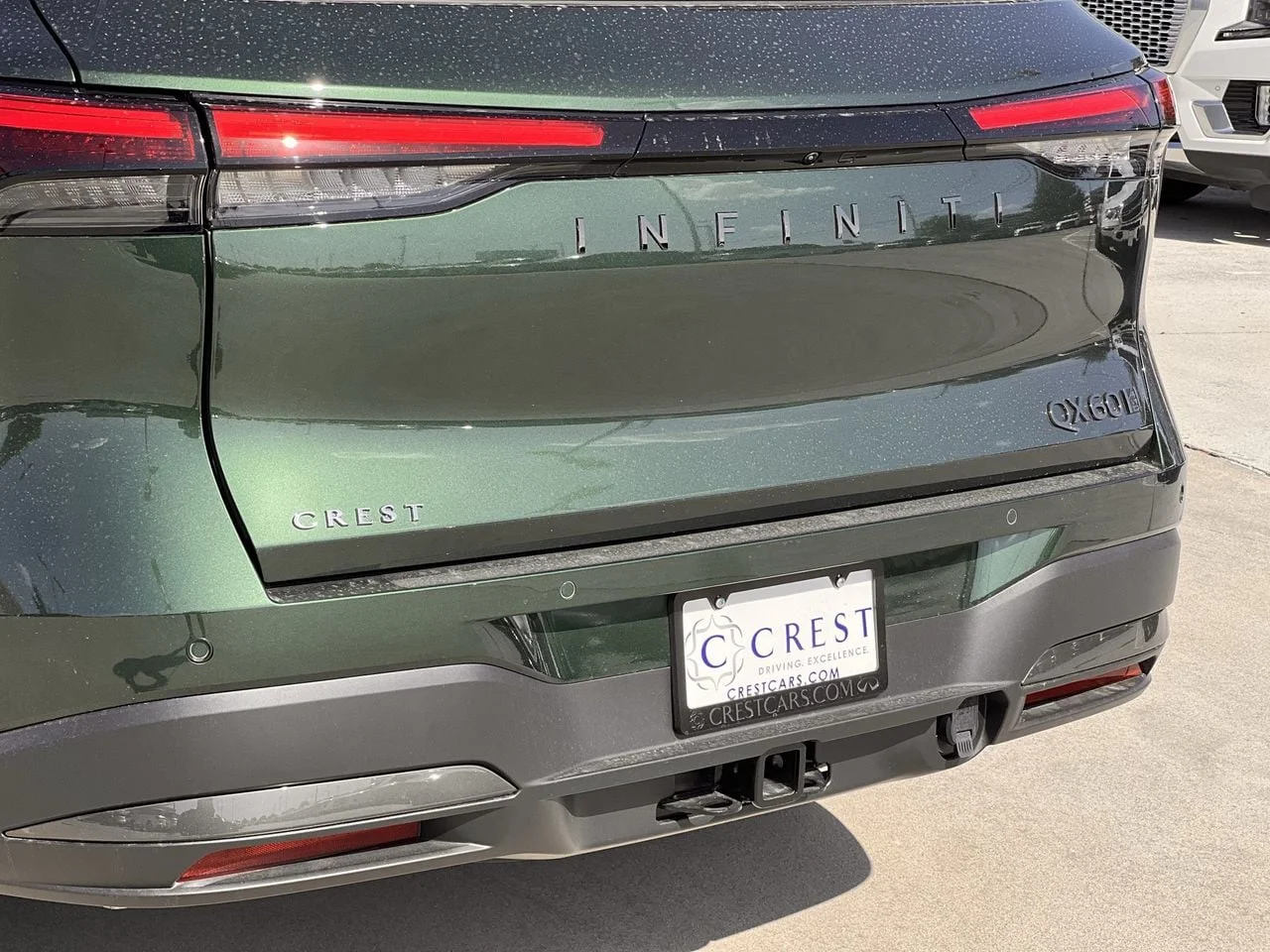 New 2027 DEEP EMERALD INFINITI Autograph AWD image 6