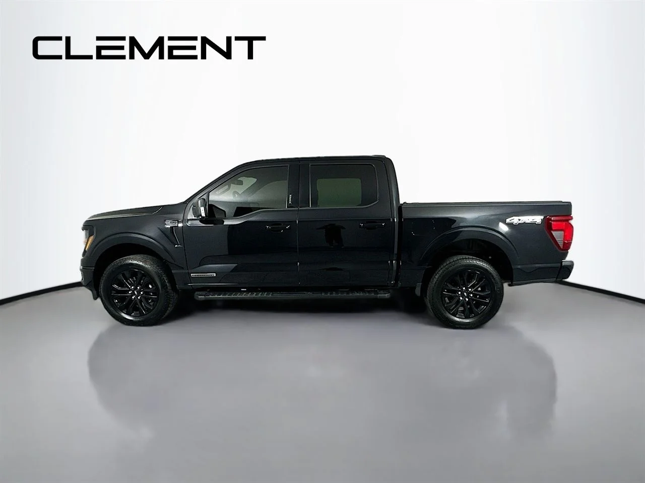 Used 2024 Black Ford XLT image 6