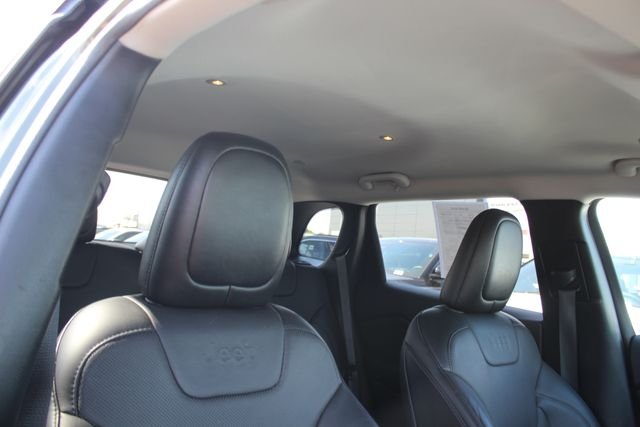Used 2019 Green Jeep Limited image 32