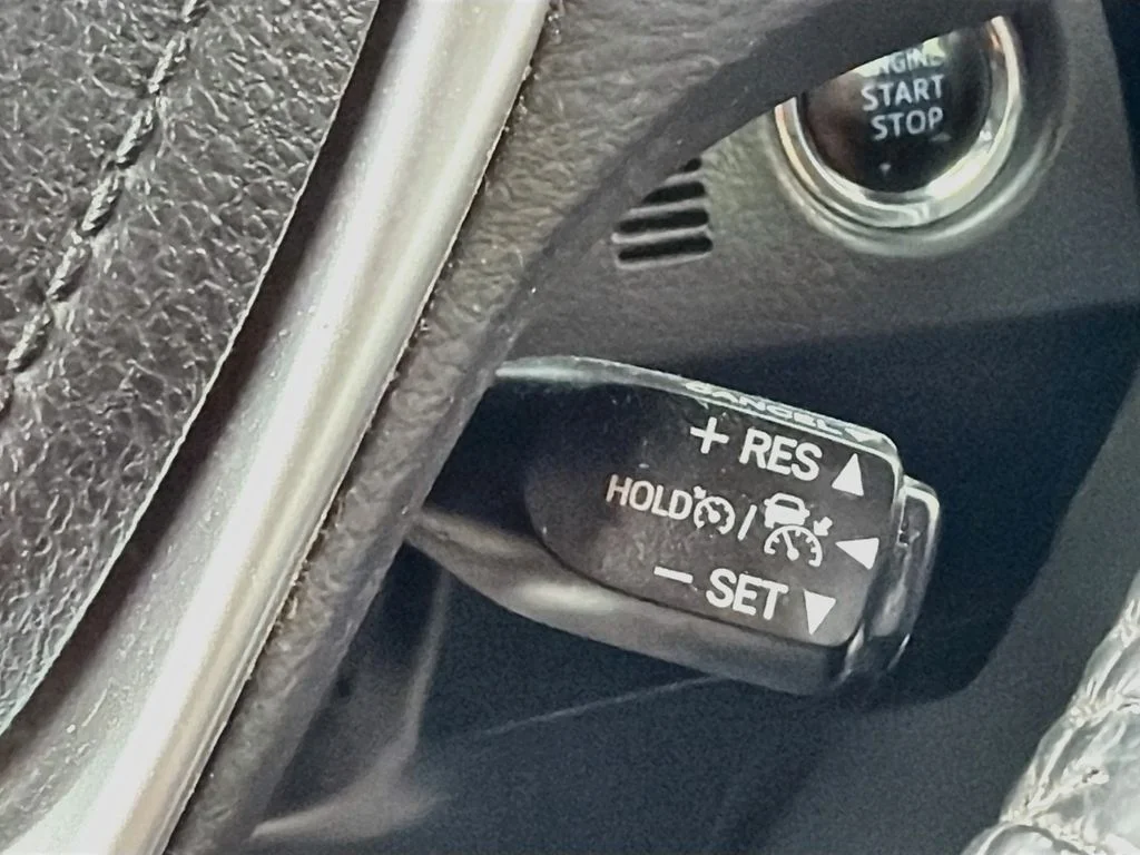 Used 2017 Slate Metallic Toyota L image 21