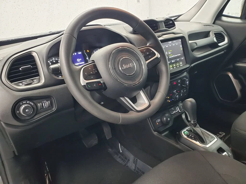 2023 Jeep Renegade Latitude - Photo 6