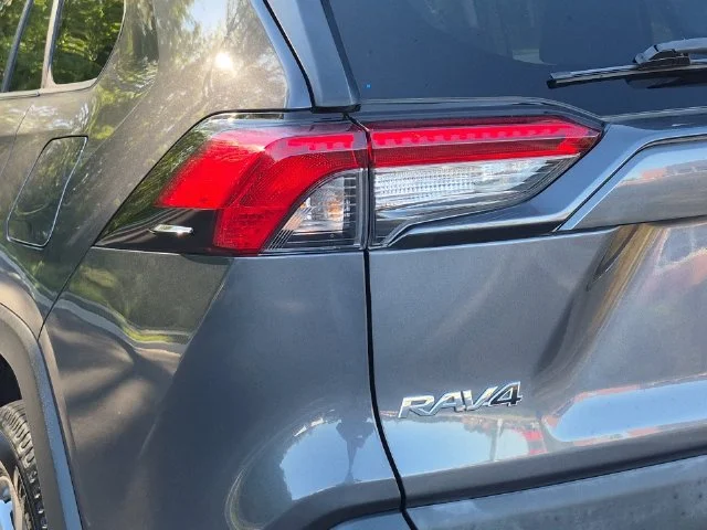 Used 2022 Gray Toyota XLE image 21