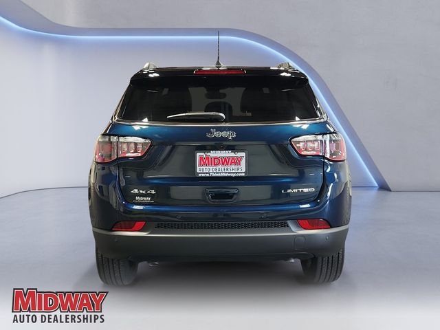 New 2026 Fathom Blue Pearl-Coat Exterior Paint Jeep Limited image 4
