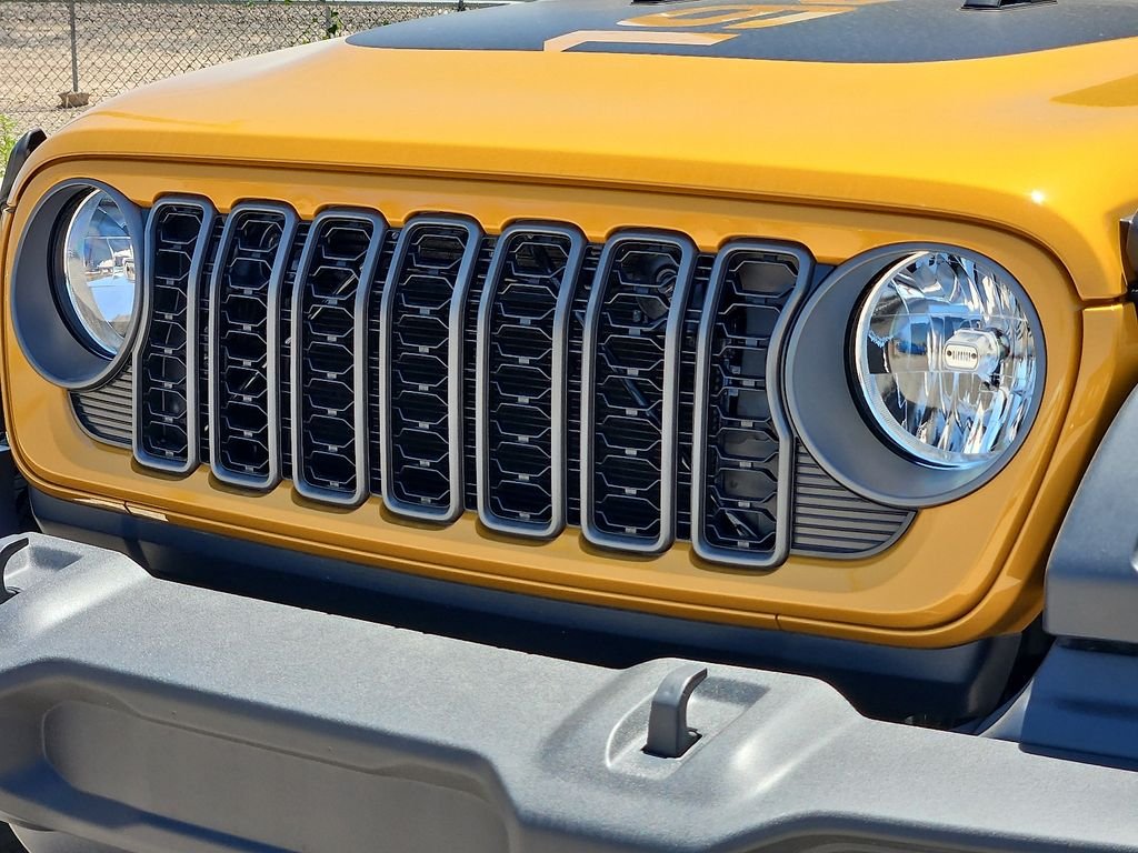 New 2026 Goldilocks Exterior Paint Jeep Sport image 7