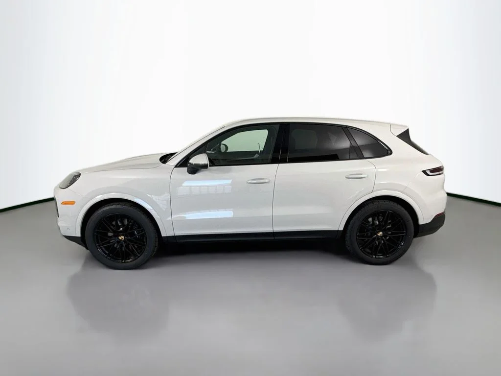 Certified Used 2025  Porsche  image 2