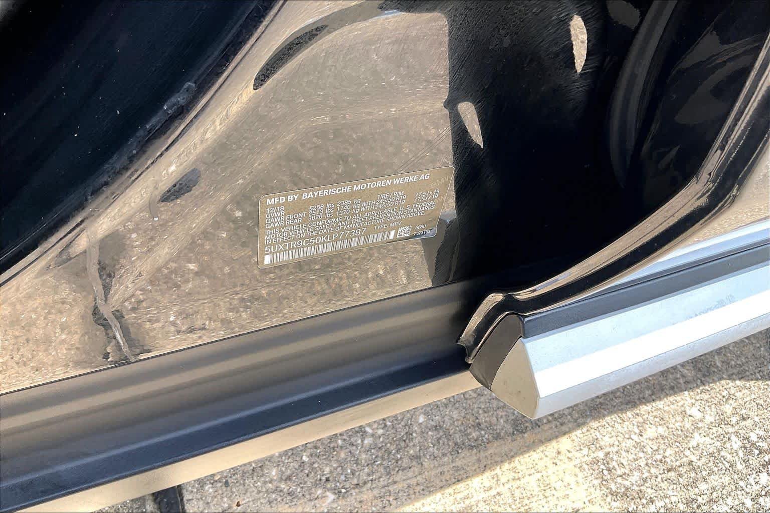 Used 2019 Jet Black BMW xDrive30i image 37