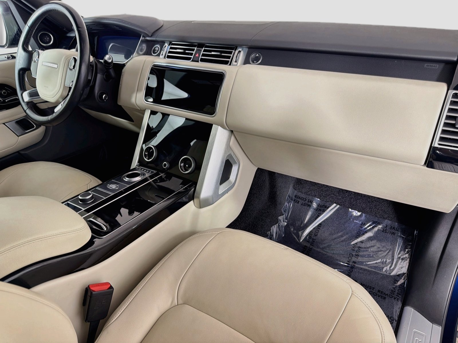 Used 2022 Portofino Blue Metallic Land Rover  image 34