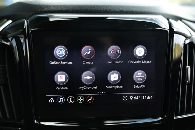Used 2020 Silver Ice Metallic Chevrolet 3LT image 34