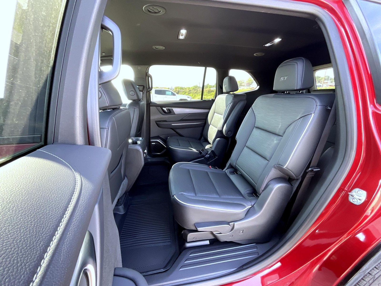 2026 Buick Enclave Sport Touring - Photo 19