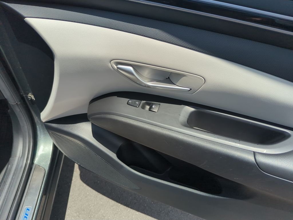 Used 2022 Gray Hyundai SEL image 33