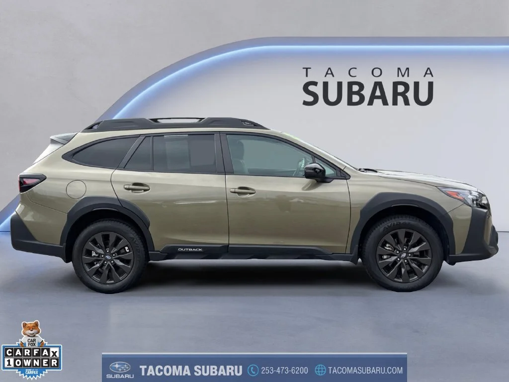 Used 2025 Green Subaru Onyx Edition image 6