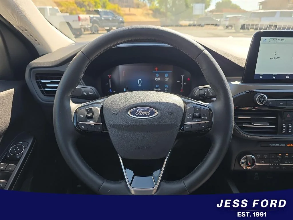 Used 2025 Space Silver Ford Active image 18