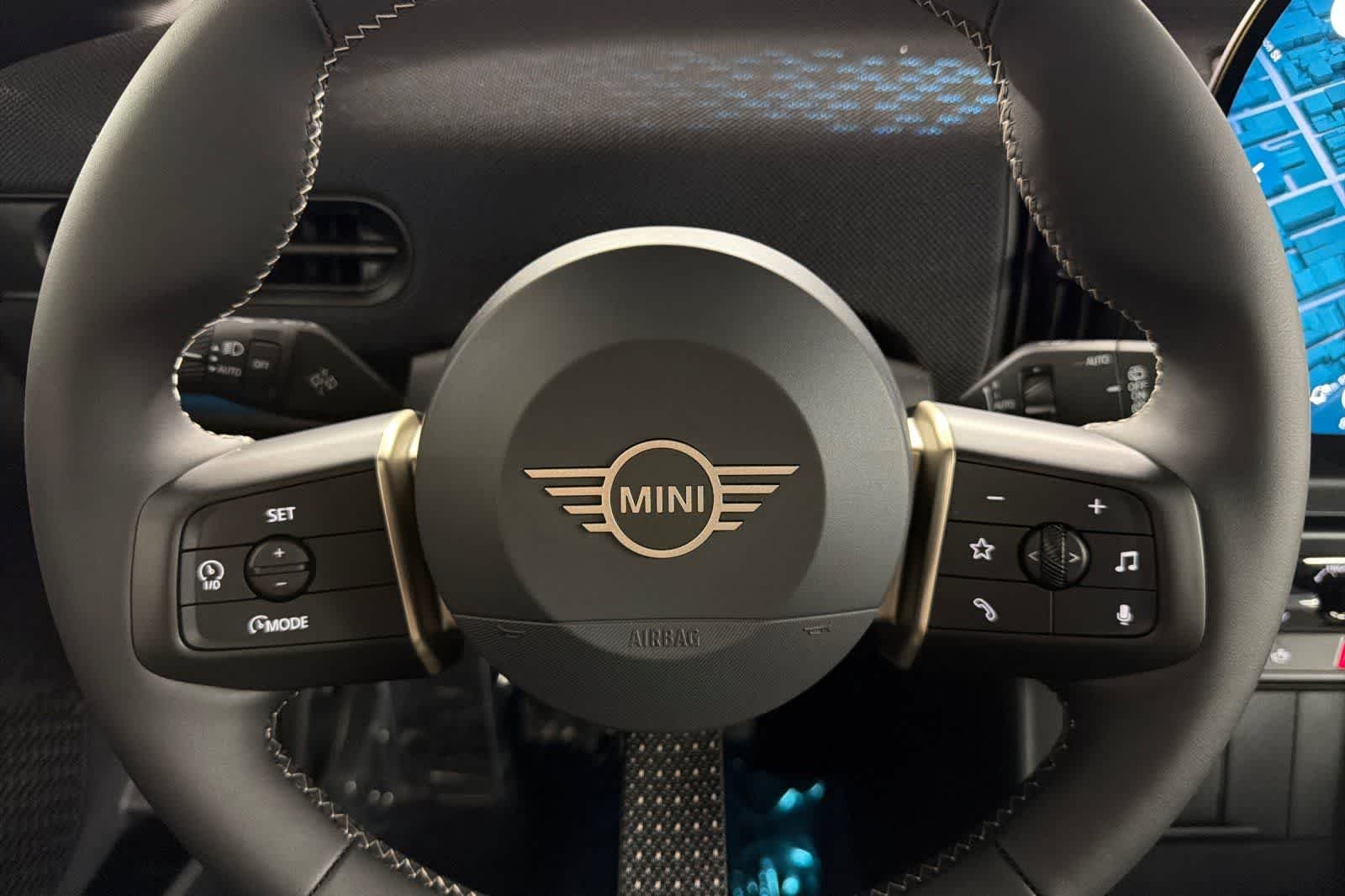 2026 MINI Hardtop 2 Door Base - Photo 24