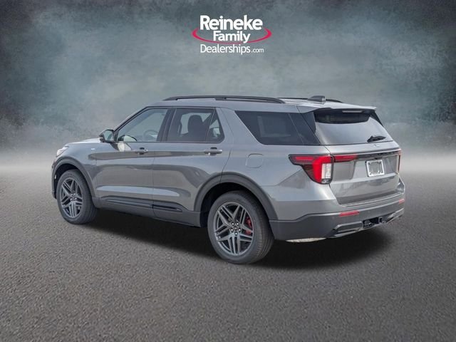 New 2026 Carbonized Gray Metallic Ford ST-Line image 8