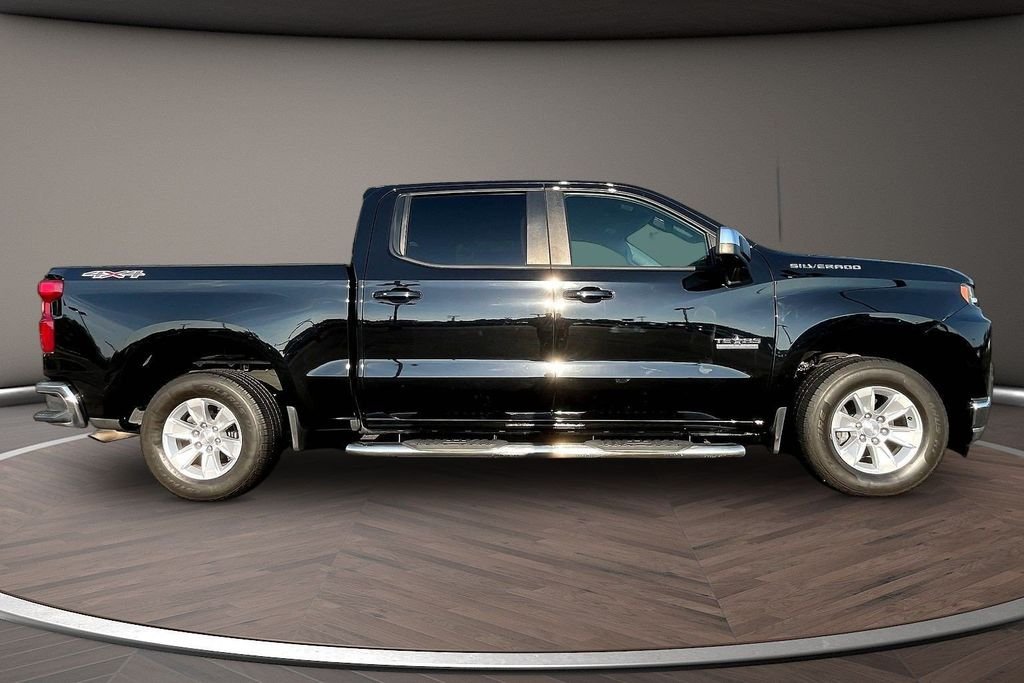 Used 2019 Black Chevrolet LT image 10