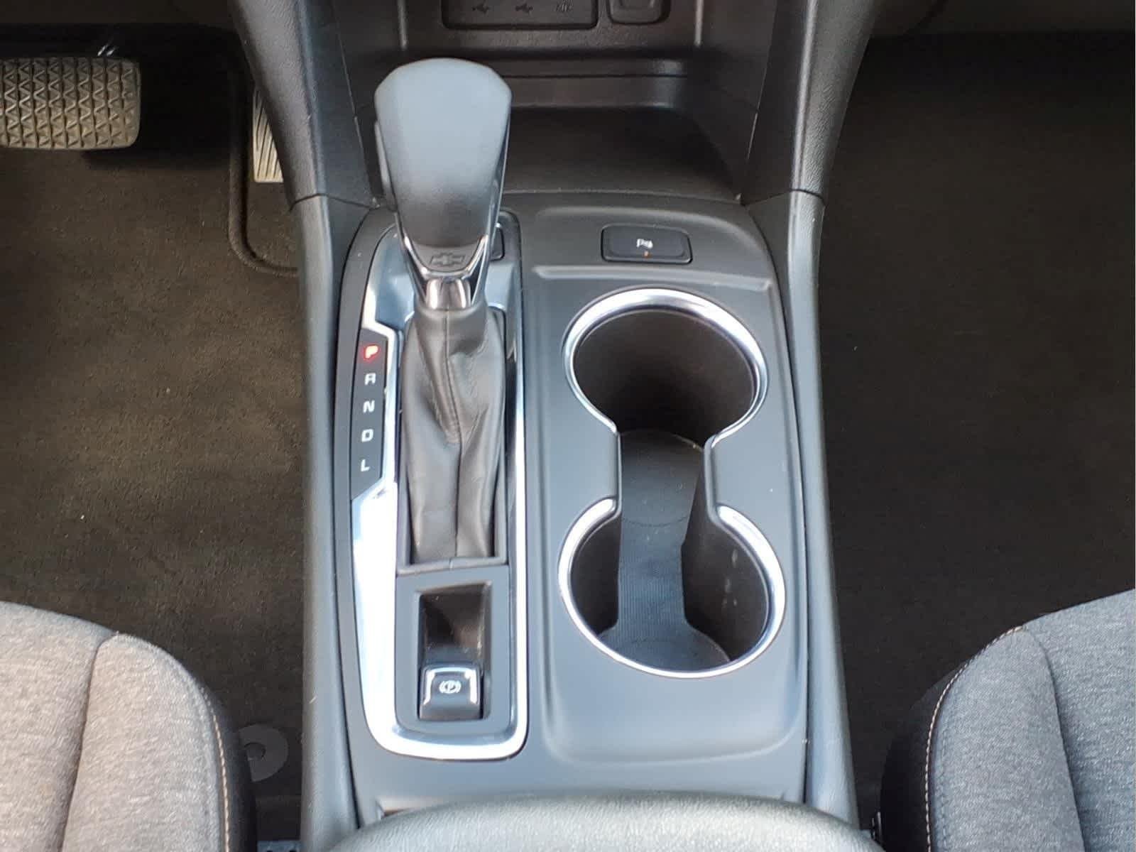 Used 2024 Sterling Gray Metallic Chevrolet LT image 26