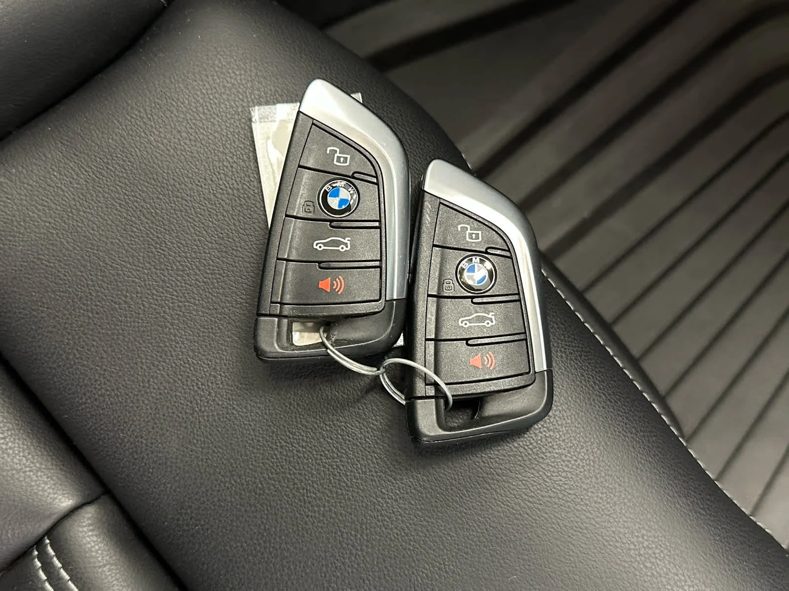 Used 2026 Zandvoort Blue BMW  image 33
