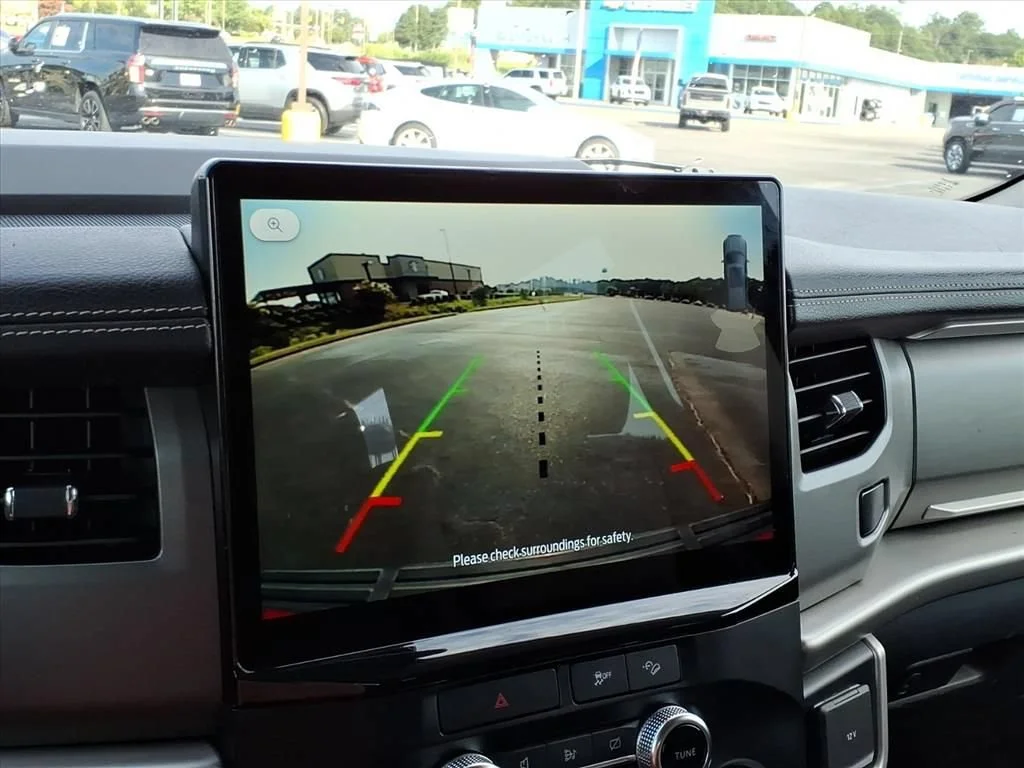 Used 2022 Red Ford XLT image 7