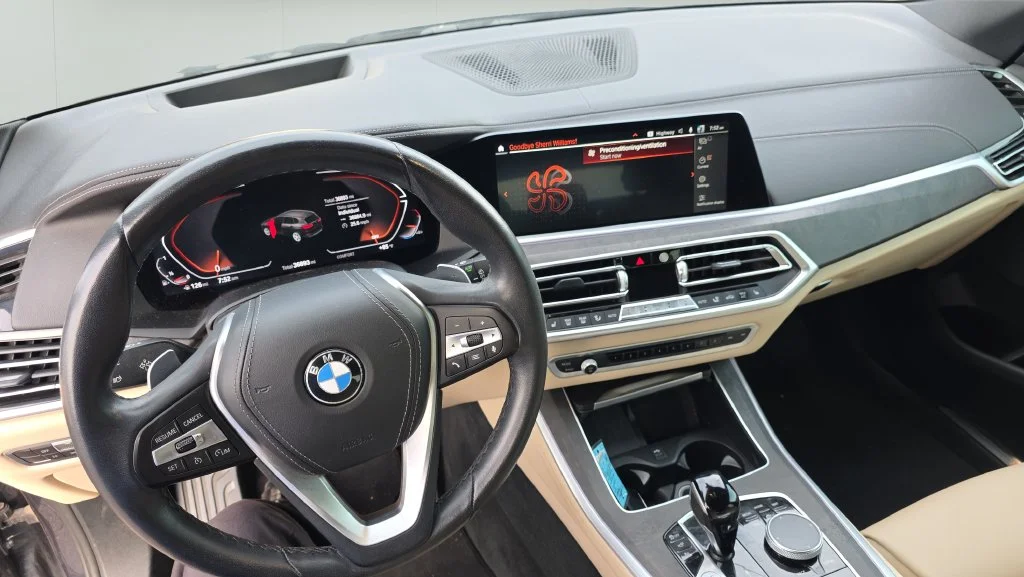 Used 2022 Gray BMW sDrive40i image 15