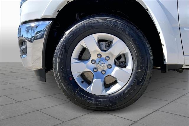 New 2026 Bright White Clear-Coat Exterior Paint RAM BIG HORN image 8