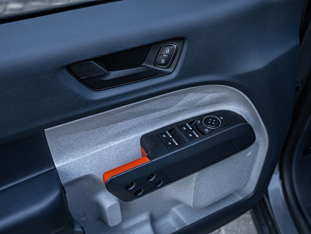 Used 2022 Carbonized Gray Metallic Ford XLT image 8