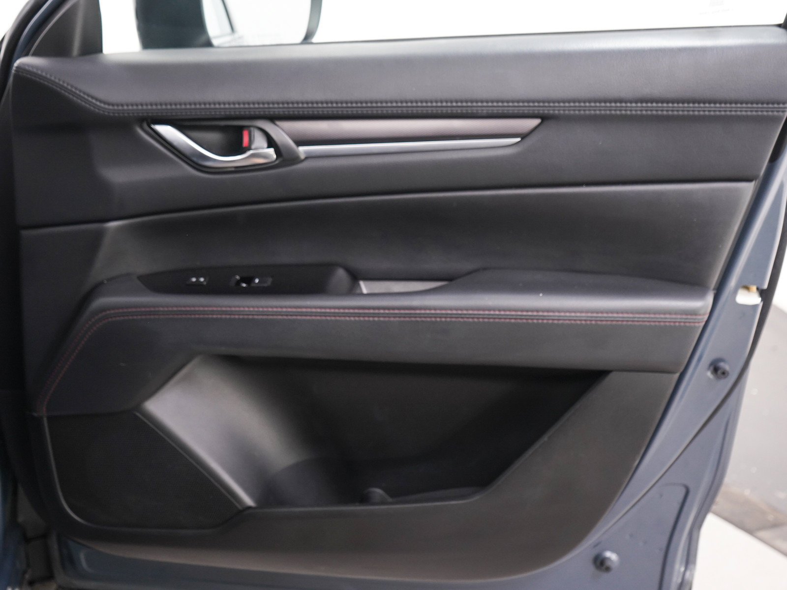 Used 2022 Polymetal Gray Mazda 2.5 S Carbon Edition image 12