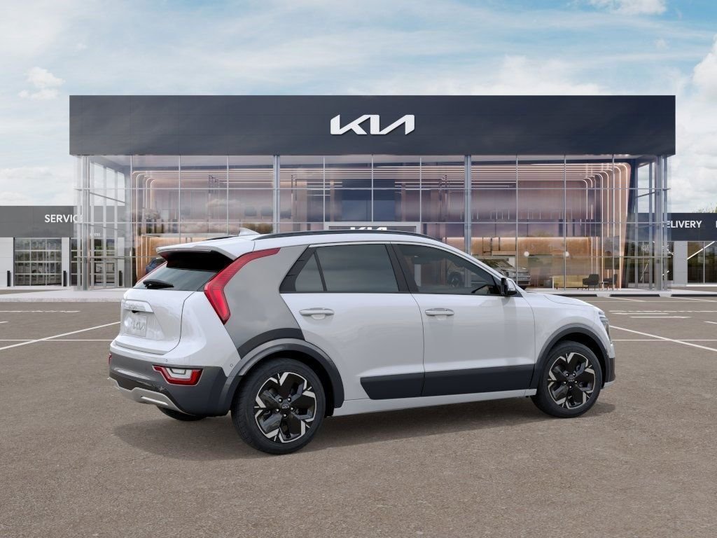New 2026 Snow White Pearl Kia WAVE image 3