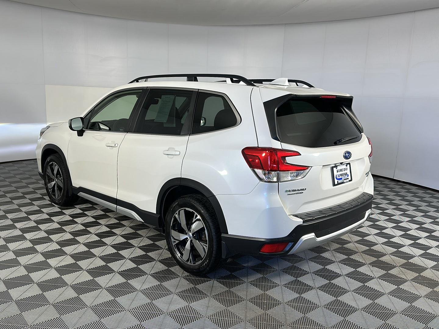 Used 2020 Crystal White Pearl Subaru Touring image 22